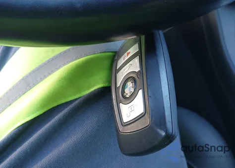 2016 BMW M5 z USA, uszkodzony, nr VIN WBSFV9C51GG343384